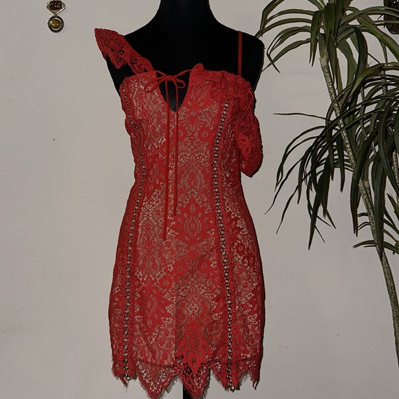 MAJORELLE Scarlet Lace Mini Dress - Picture 6 of 7